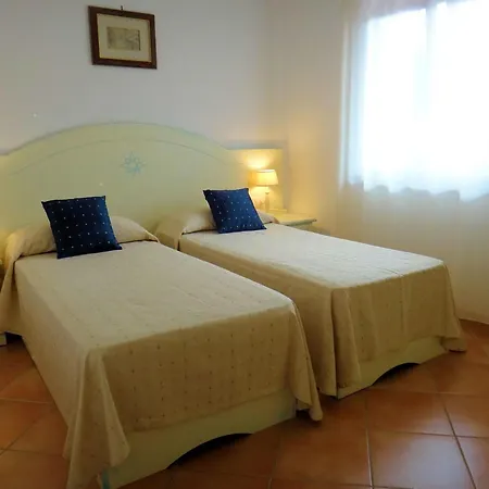 Apartment Elegante Am Meer, Komfortabel Eingerichtet, Klimaanlage Und Waschmaschine Valledoria (Sardinia)